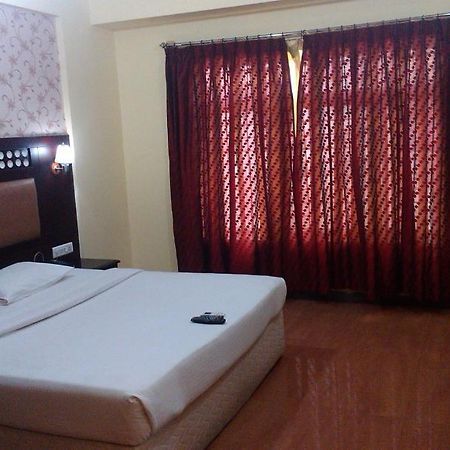Solitaire Suites Bangalore Room photo