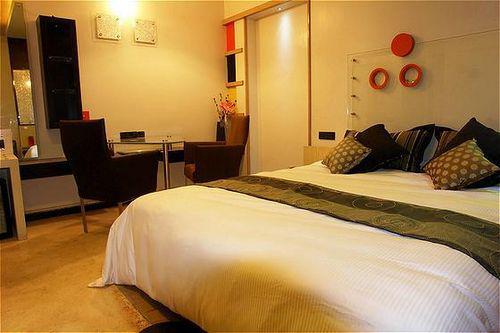 Solitaire Suites Bangalore Exterior photo